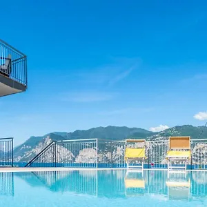 https://hotel-casa-marinella.hotelinveneto.com
