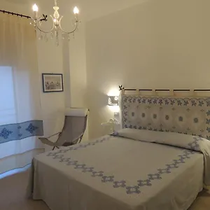 https://camera-con-vista-oristano.in-sardinia.net